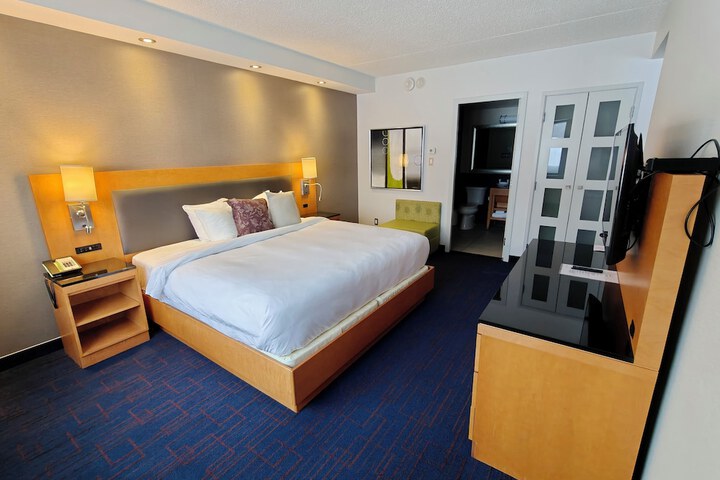 Room 22 of 46