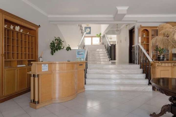 MIRONI & VICTORIA HOTELS