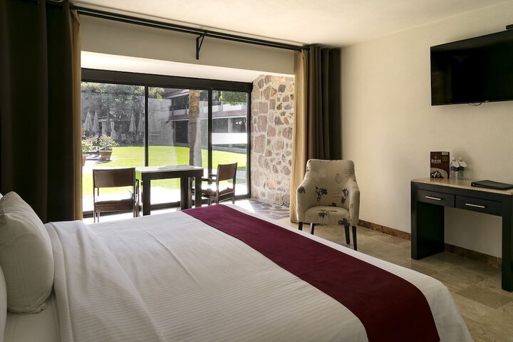 Room 27 of 70