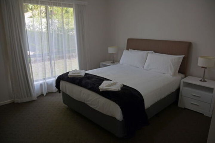 Room 3 of 12