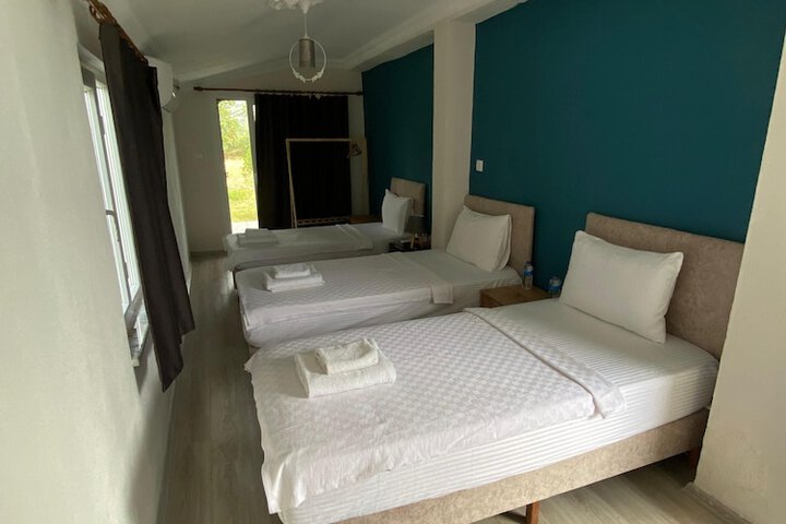 Room 3 of 51