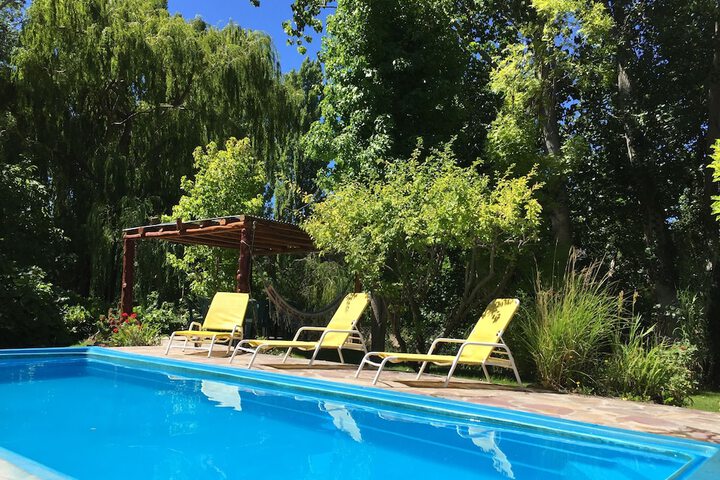 Pool 19 of 37