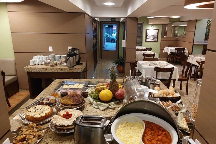 Dining 60 of 79