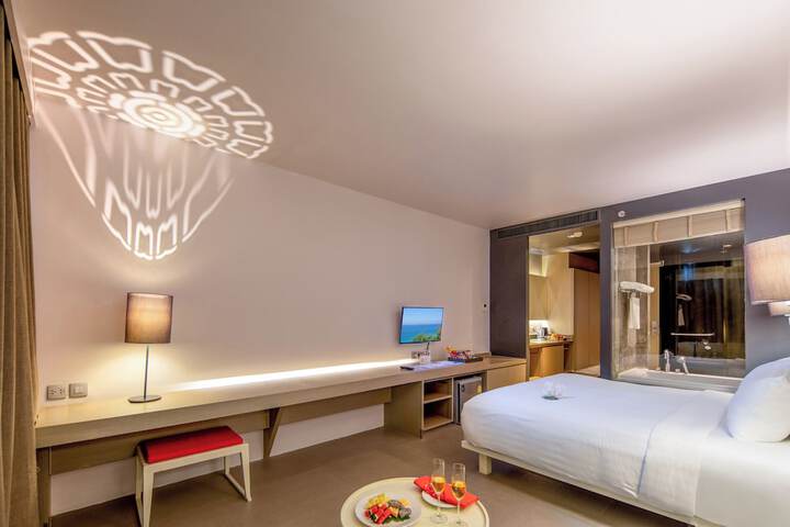 Room 15 of 125