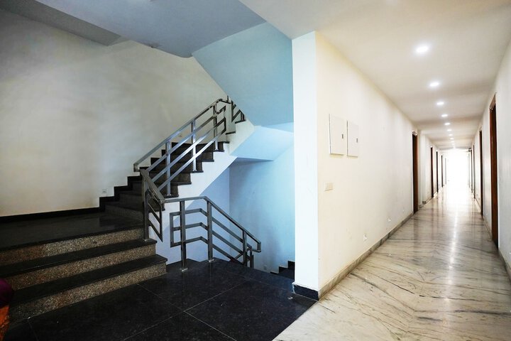 Ballroom/Hall 39 of 43