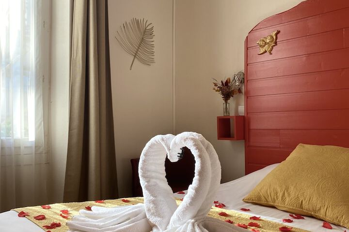 Room 27 of 51