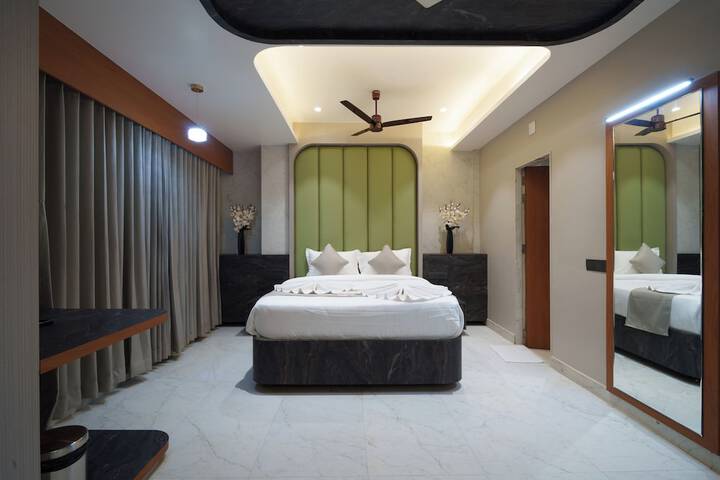 Room 14 of 48