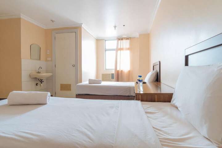 Room 15 of 44