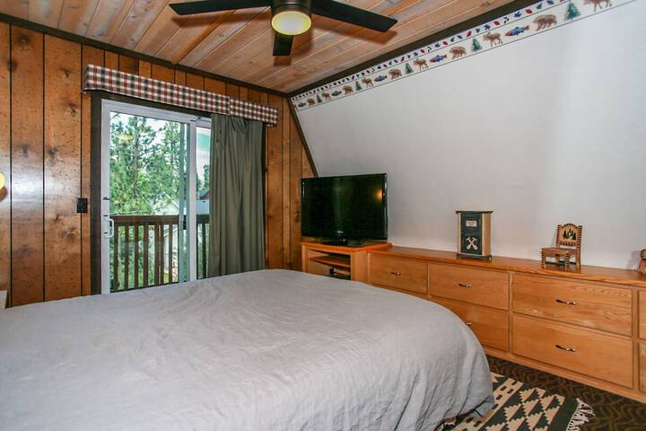 Room 5 of 28