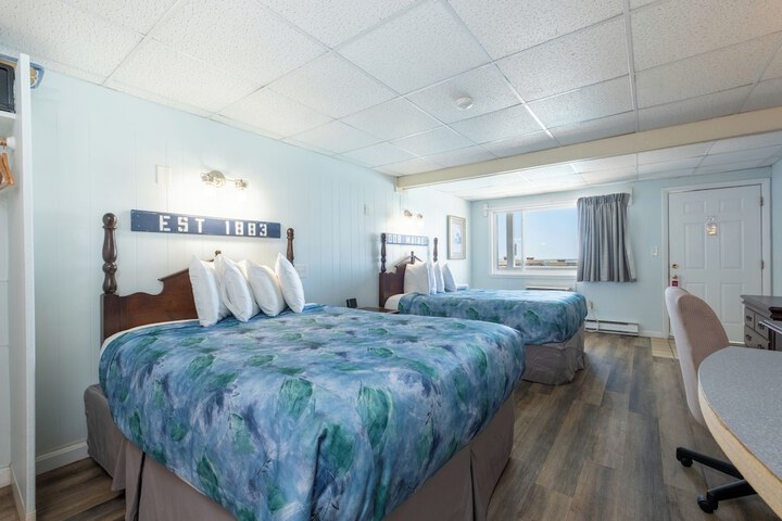 Room 25 of 83