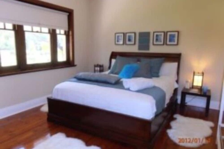 Room 3 of 10