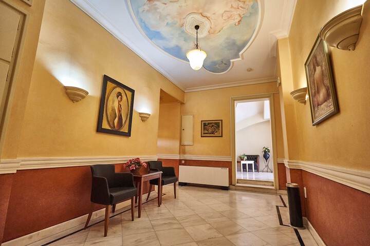 Ballroom/Hall 126 of 141