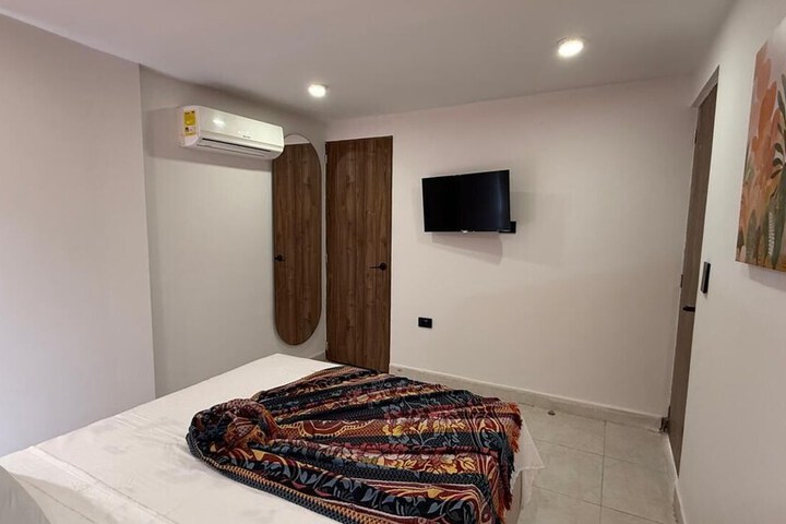 Room 6 of 22