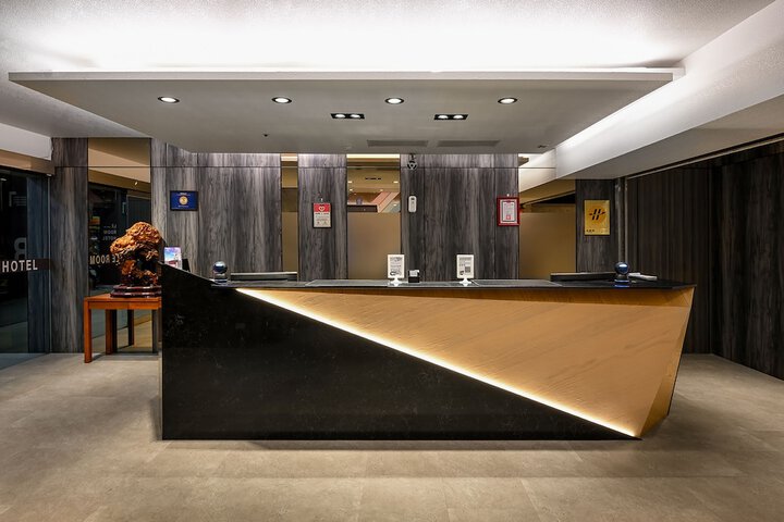 Hotel Interior 7 of 86