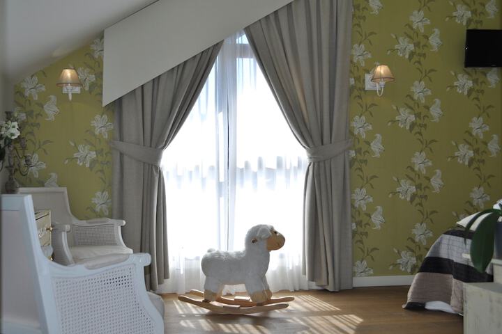 Room 14 of 34