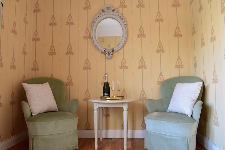 Room 20 of 42