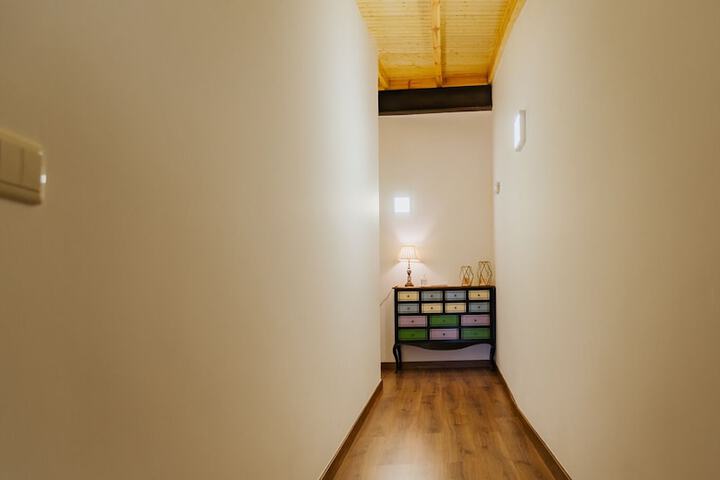 Room 41 of 74
