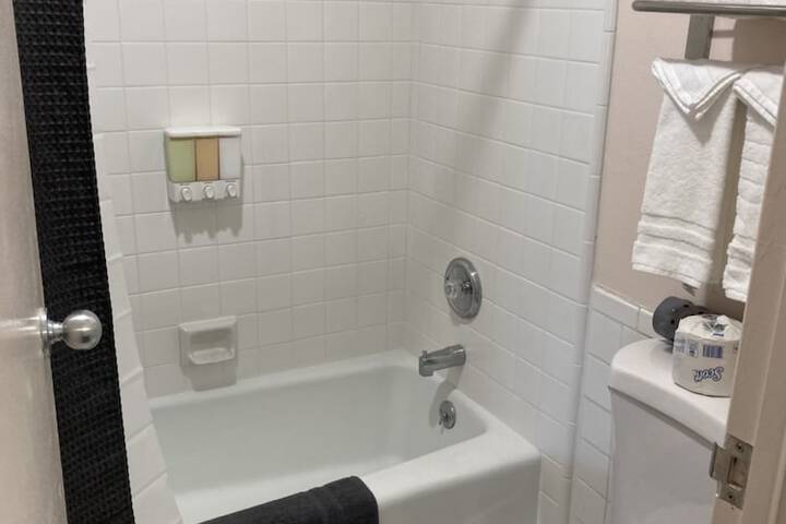 Room 106 of 135