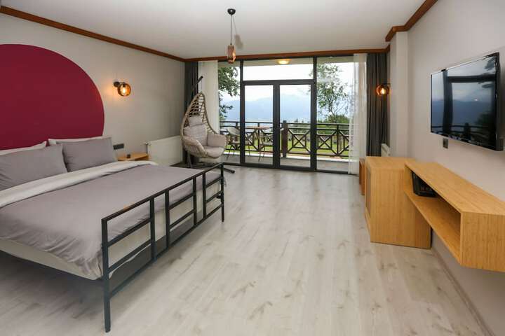 Room 2 of 23