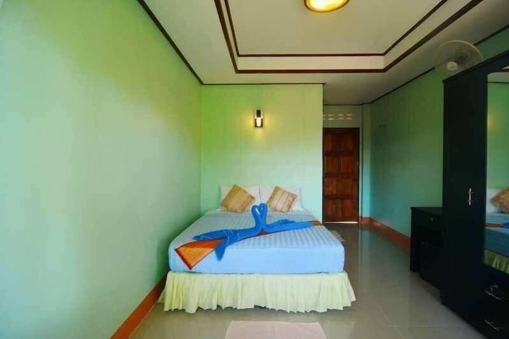 Room 8 of 71
