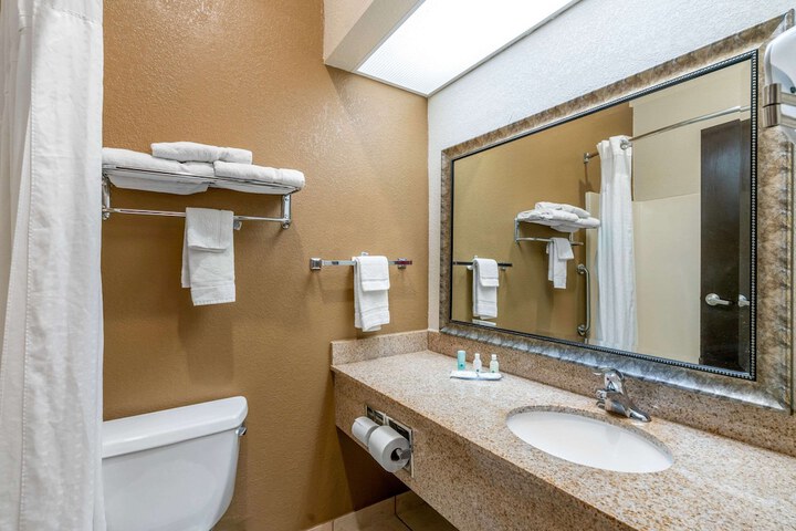 Clean Restrooms