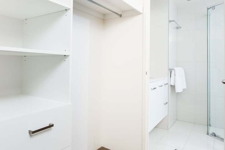 Room 12 of 71