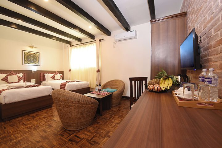 Room 32 of 71