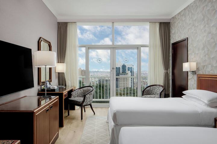 Room 33 of 127