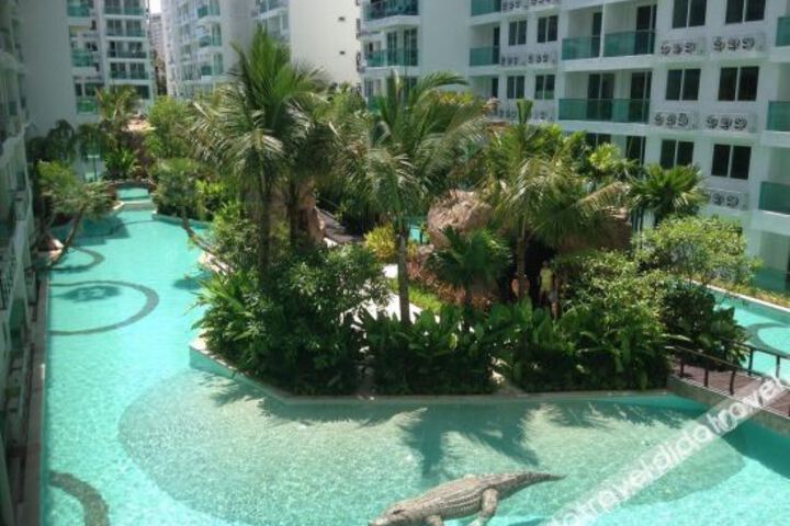 Amazon Resident Pattaya Room 102