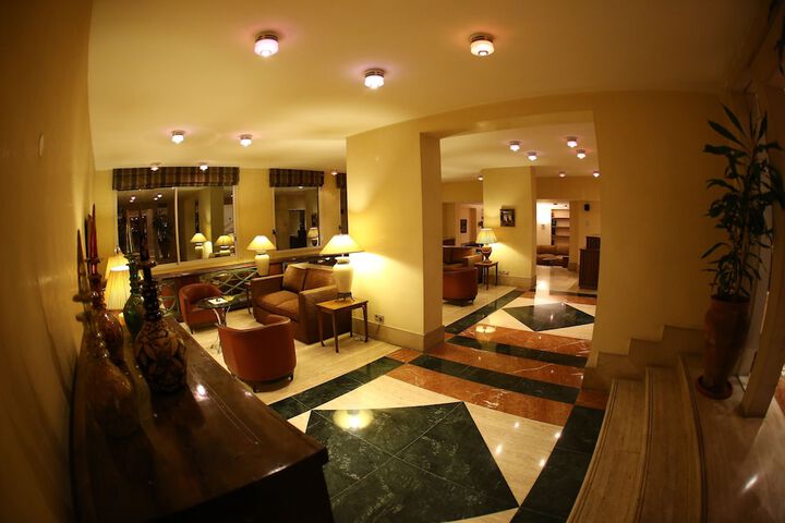 Hotel Lobby