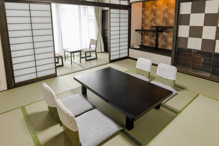 Room 22 of 110