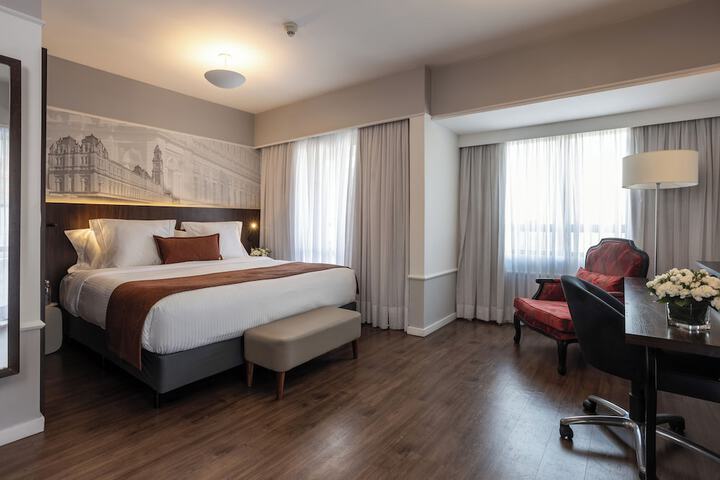 Room 43 of 97