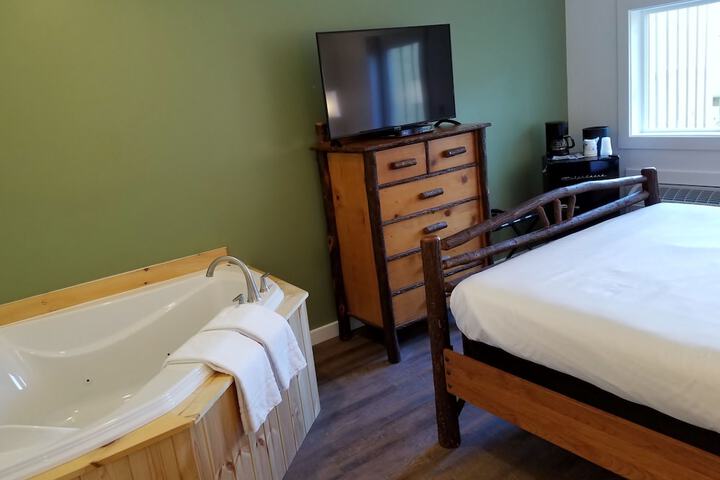 Room 4 of 42