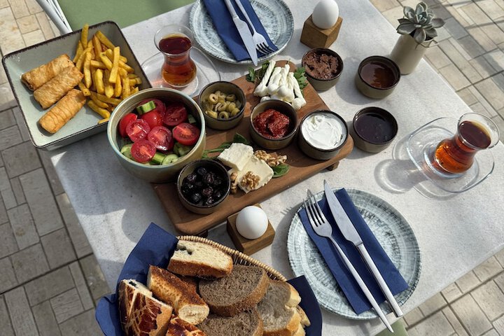Breakfast/Coffee Service 116 of 132