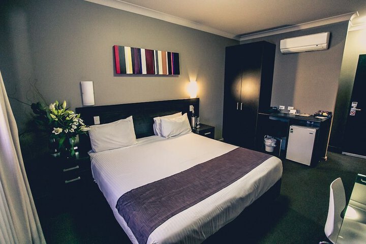 Room 9 of 55