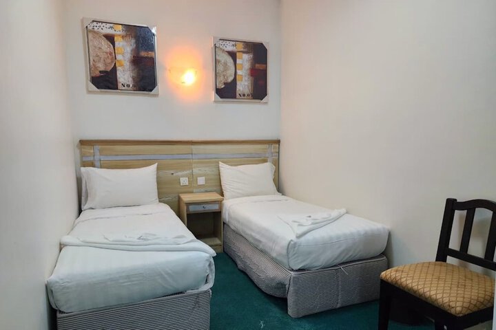 Room 14 of 48