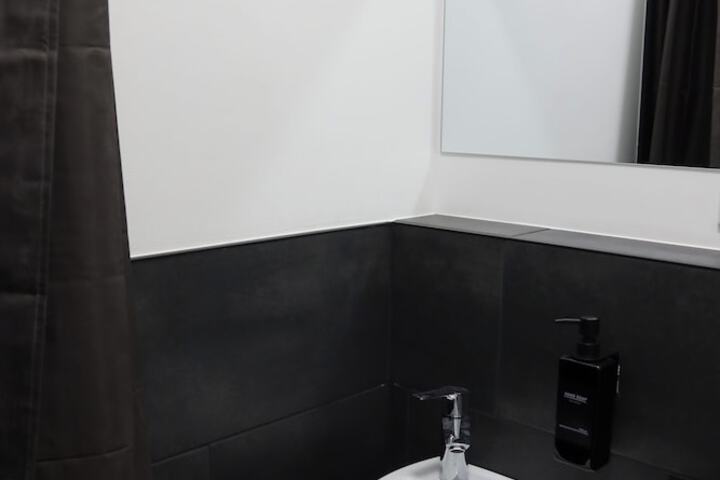 Room 14 of 22