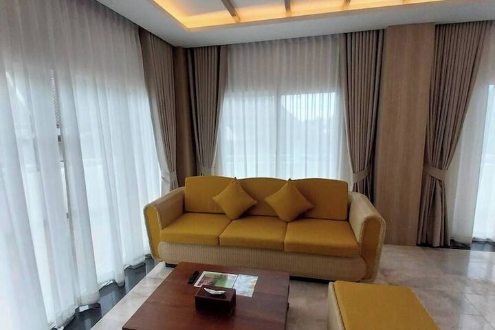 Room 85 of 174