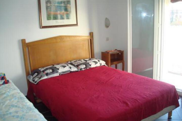 HOTEL SYRACUSE