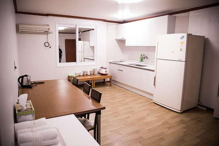 Room 4 of 21