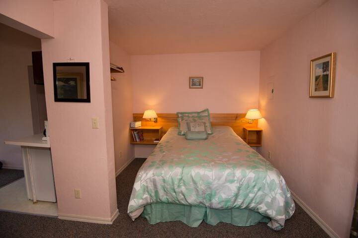 Room 6 of 60