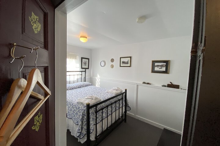 Room 3 of 81