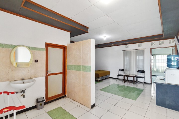 Room 18 of 36