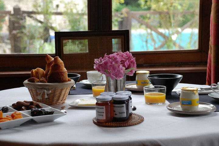 Breakfast/Coffee Service 71 of 101