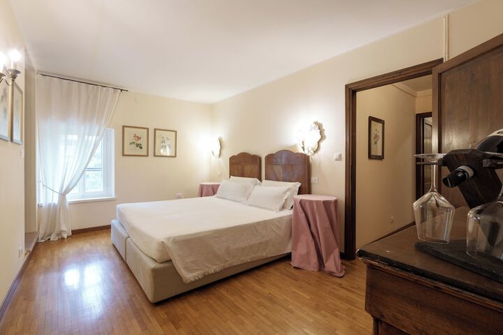 Room 18 of 73