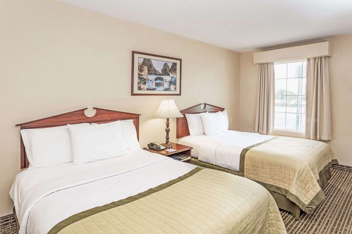 2 Double Bed Room (3 of 9)