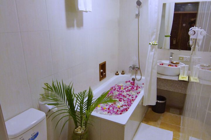 Room 48 of 67