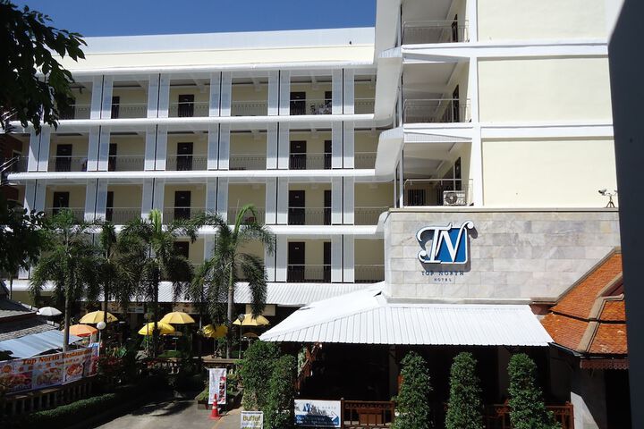 Hotel 62 of 63