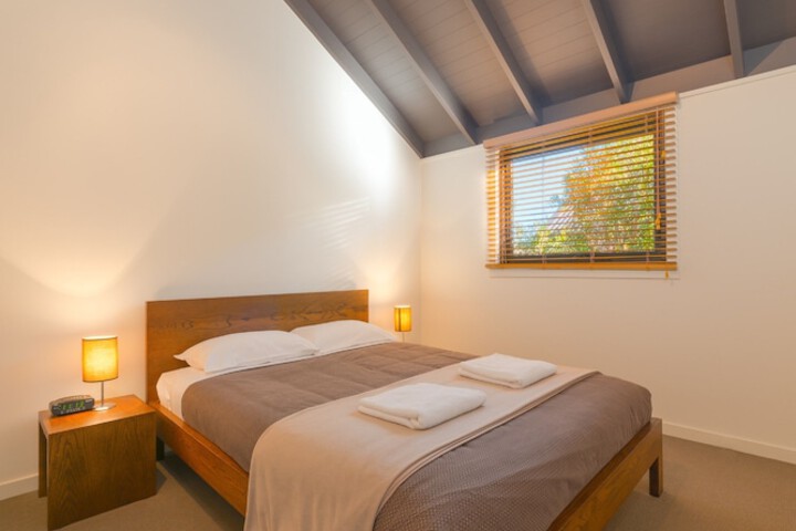 Room 3 of 15