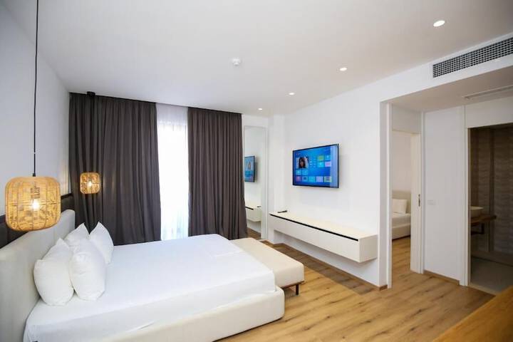 Room 14 of 118